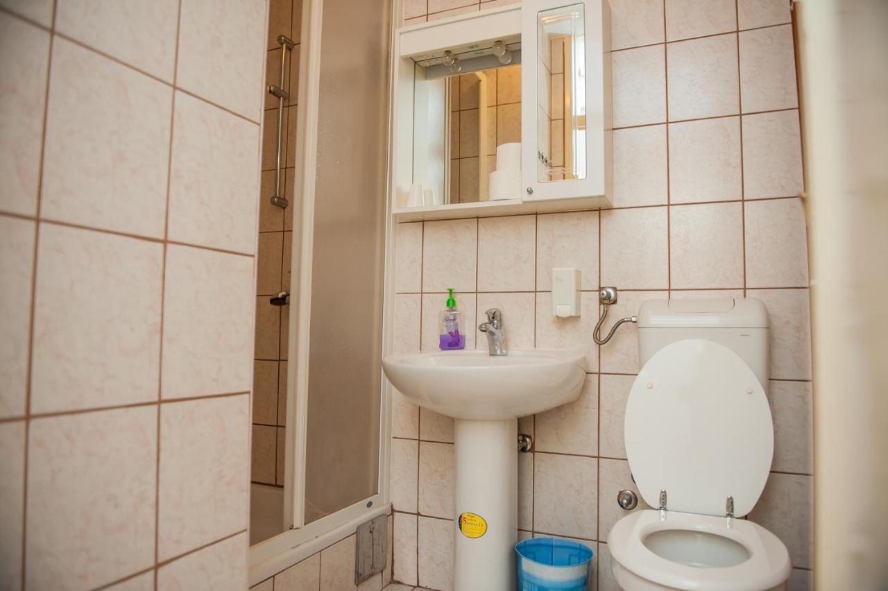 Prenociste "Nacional" Hotel Prnjavor Buitenkant foto